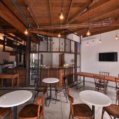 Neighbor Phuthon Boutique Hostel Бангкок гостиничный бар