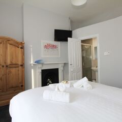 Отель North Dublin City Ashpine Lodge комната для гостей фото 5