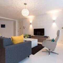 Апартаменты Canal Belt apartments - Rijksmuseum area комната для гостей фото 5