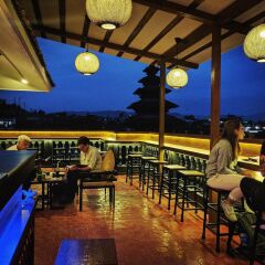 Отель Bhadgaon Guest House Непал, Бхактапур - отзывы, цены и фото номеров - забронировать отель Bhadgaon Guest House онлайн питание