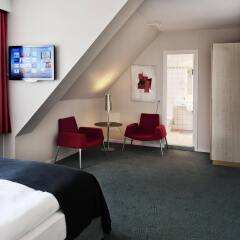 Отель Mercur Hotel Дания, Копенгаген - 1 отзыв об отеле, цены и фото номеров - забронировать отель Mercur Hotel онлайн комната для гостей фото 2