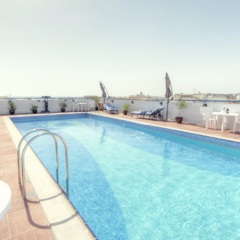 Fortune Pearl Hotel бассейн