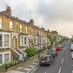 Отель Quiet Home near Hampstead Heath городской автобус