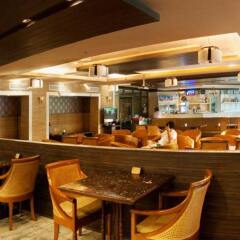 Grace Hotel Bangkok Бангкок бассейн
