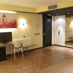 Hotel Málaga Nostrum удобства в номере