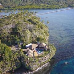 Отель One Private Island One Villa Савусаву пляж
