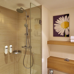 H+ Hotel Zürich in Zurich, Switzerland from 248$, photos, reviews - zenhotels.com bathroom