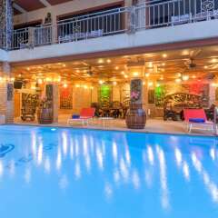 Отель Tiger Inn бассейн фото 2