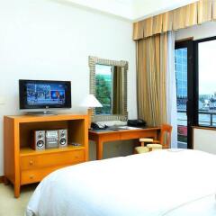 Отель Caravelle Saigon Вьетнам, Хошимин - отзывы, цены и фото номеров - забронировать отель Caravelle Saigon онлайн удобства в номере