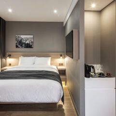 Отель Hotel28 Myeongdong Южная Корея, Сеул - отзывы, цены и фото номеров - забронировать отель Hotel28 Myeongdong онлайн сейф в номере