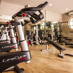 Hennessy Park Hotel фитнесс-зал фото 4