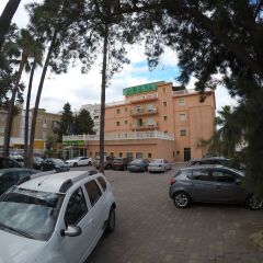 Отель Hostal La Casa de Enfrente