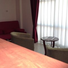 West Ada Inn Hotel удобства в номере