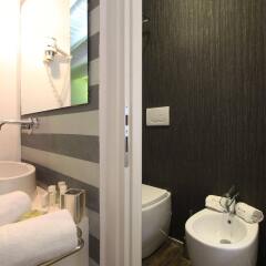 Отель iRooms - Spanish Steps ванная фото 2