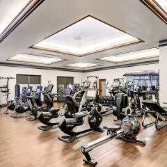 Отель The Arrabelle at Vail Square, A RockResort фитнесс-зал фото 3