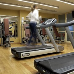 Отель Crowne Plaza Athens City Centre Греция, Афины - 5 отзывов об отеле, цены и фото номеров - забронировать отель Crowne Plaza Athens City Centre онлайн фитнесс-зал фото 2