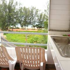 Отель Naithon Beach Mansion балкон