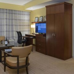 Отель Courtyard by Marriott Long Beach Airport США, Эль-Монте - отзывы, цены и фото номеров - забронировать отель Courtyard by Marriott Long Beach Airport онлайн комната для гостей фото 2