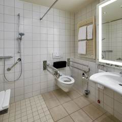 Отель Hilton Cologne ванная фото 4