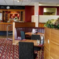Отель Best Western Kings Manor Hotel Великобритания, Эдинбург - 1 отзыв об отеле, цены и фото номеров - забронировать отель Best Western Kings Manor Hotel онлайн гостиничный бар