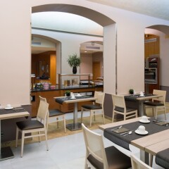 Отель Catalona Plaza Cataluña Испания, Барселона - 1 отзыв об отеле, цены и фото номеров - забронировать отель Catalona Plaza Cataluña онлайн питание фото 2