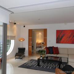 BYD Lofts Boutique Hotel & Serviced Apartments by X2 интерьер отеля