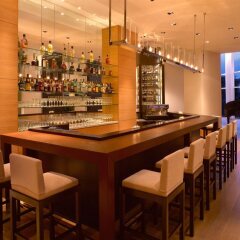 Отель Hyatt Regency Guam США, Тамунинг - отзывы, цены и фото номеров - забронировать отель Hyatt Regency Guam онлайн гостиничный бар
