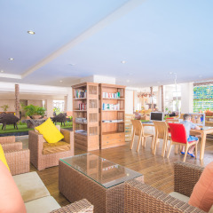 Отель Baan Laimai Beach Resort Патонг гостиничный бар