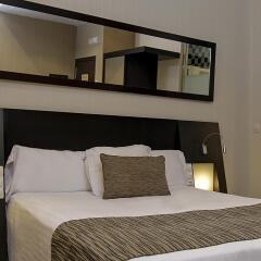 Отель Petit Palace Bristol комната для гостей фото 4