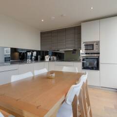 Апартаменты Charming 2 Bedroom Apartment Next to Maltby Market в номере фото 2