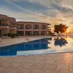 Toroni Blue Sea Hotel бассейн фото 2