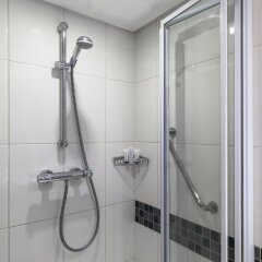 Отель Holiday Inn Express Sandton Woodmead ванная
