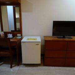 Отель Malvar Hostel Филиппины, Манила - отзывы, цены и фото номеров - забронировать отель Malvar Hostel онлайн удобства в номере фото 2