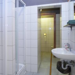 Отель City Hostel Польша, Краков - отзывы, цены и фото номеров - забронировать отель City Hostel онлайн ванная