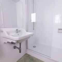 Отель azuLine Hotel S'Anfora & Fleming Испания, Сан-Антони-де-Портмань - отзывы, цены и фото номеров - забронировать отель azuLine Hotel S'Anfora & Fleming онлайн ванная фото 2