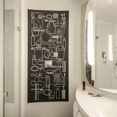 Отель ibis Manchester Centre 96 Portland Street (new ibis rooms) ванная