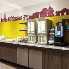 Отель ibis Styles Hotel Brussels Centre Stéphanie Бельгия, Брюссель - 2 отзыва об отеле, цены и фото номеров - забронировать отель ibis Styles Hotel Brussels Centre Stéphanie онлайн питание фото 2