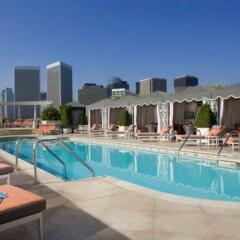 Отель The Peninsula Beverly Hills бассейн