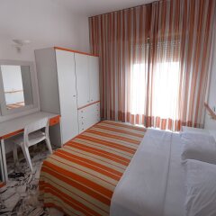 Отель Palm Beach Hotel Италия, Чинизи - 1 отзыв об отеле, цены и фото номеров - забронировать отель Palm Beach Hotel онлайн комната для гостей фото 3