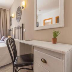 Отель Hostal Dinamarca Испания, Сан-Антони-де-Портмань - отзывы, цены и фото номеров - забронировать отель Hostal Dinamarca онлайн фото 2