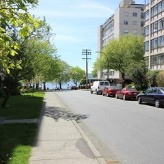 Отель English Bay Inn Bed and Breakfast Канада, Ванкувер - отзывы, цены и фото номеров - забронировать отель English Bay Inn Bed and Breakfast онлайн парковка