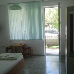 Отель Guest House Dani Китен комната для гостей фото 5