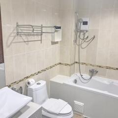Отель The Beach Front Resort Pattaya комната для гостей