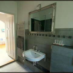 Отель Bed and Breakfast Wildrose балкон