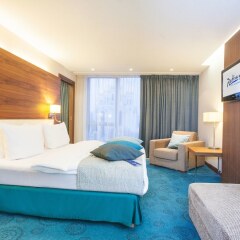 Гостиница Radisson Калининград комната для гостей фото 6