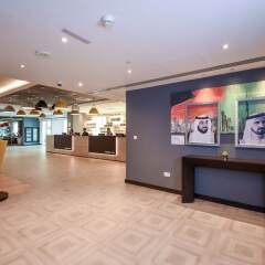 Отель Premier Inn Dubai Investment Park интерьер отеля фото 3