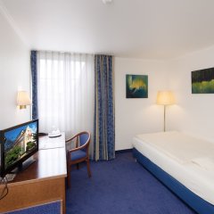 Hotel Viktoria in Cologne, Germany from 200$, photos, reviews - zenhotels.com guestroom