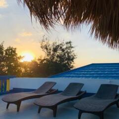 Отель "Nuestra Casa" Guesthouse Треже-Бич бассейн
