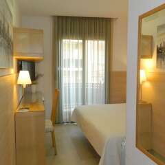Отель Hostal House фото 5