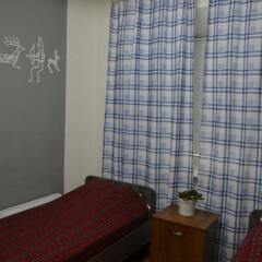 Гостиница Lucomoria Hostel Abakan в Абакане 4 отзыва об отеле, цены и фото номеров - забронировать гостиницу Lucomoria Hostel Abakan онлайн Абакан комната для гостей фото 5